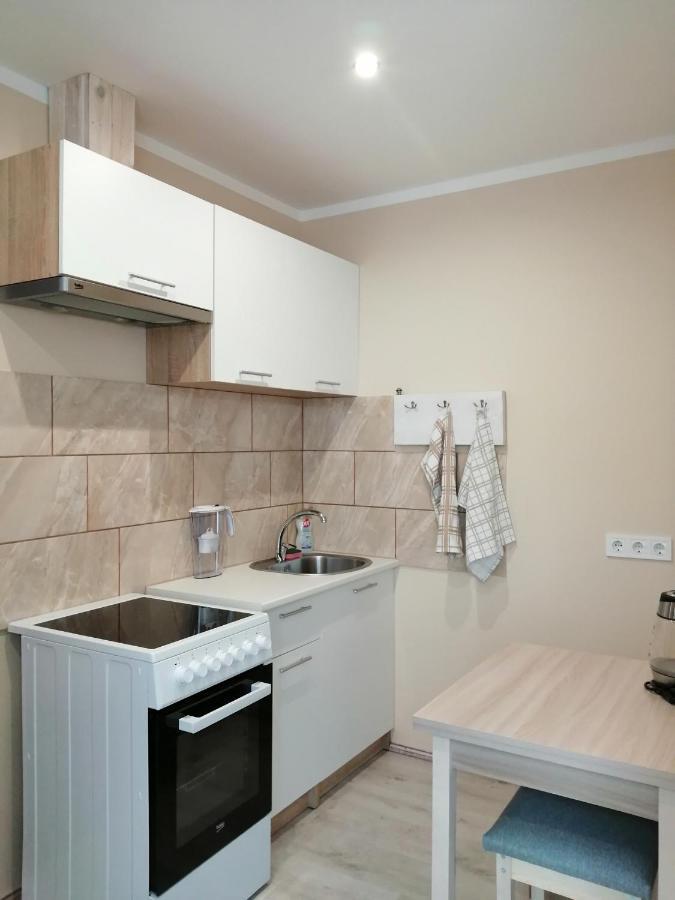 Apartamenti Miera Osta Лиепая Экстерьер фото