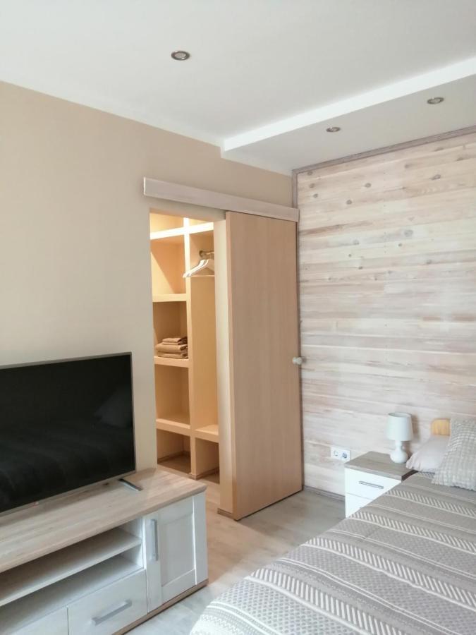 Apartamenti Miera Osta Лиепая Экстерьер фото
