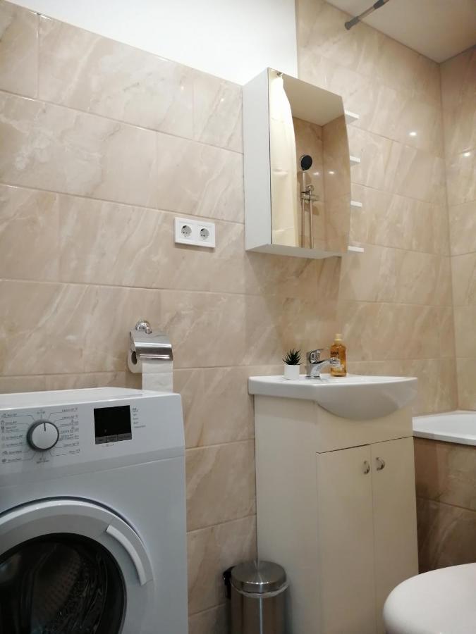 Apartamenti Miera Osta Лиепая Экстерьер фото